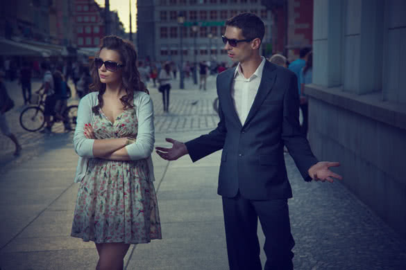 stylish-couple-arguing