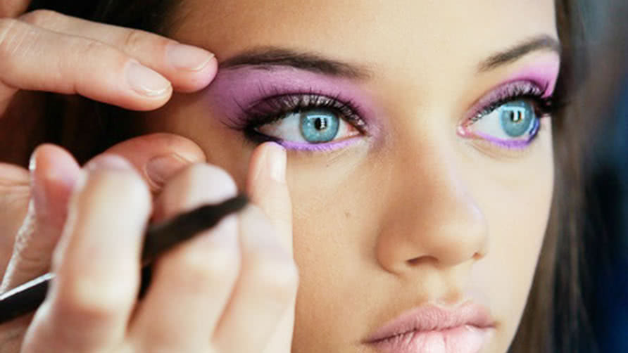 How To Compliment Blue Eyes Youqueen
