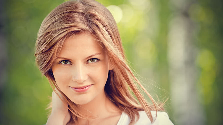 close-up-portrait-of-beautiful-young-blo