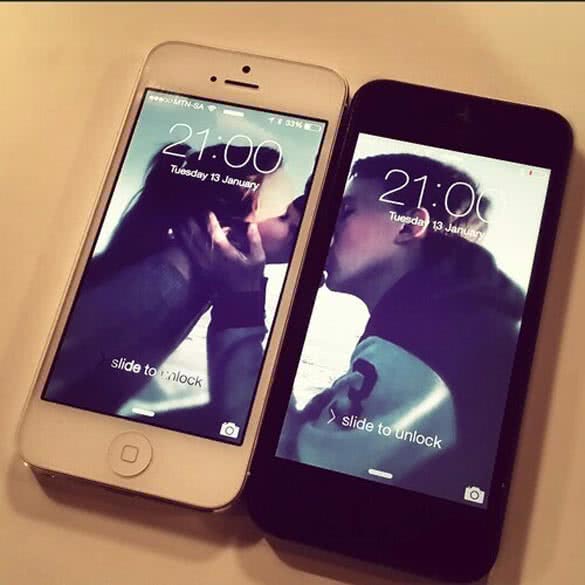 iphone-wallpapers-couple-kissing-each-other