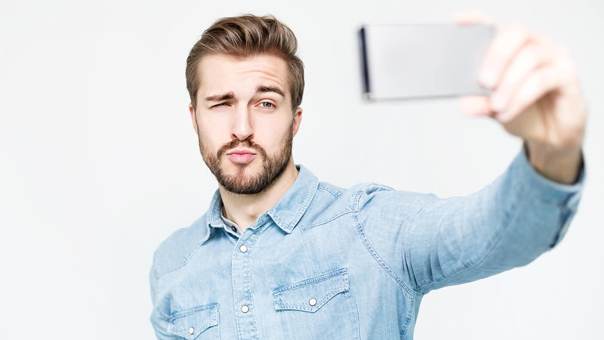 Signs of dating a con man