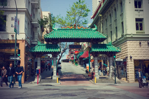 gates to chinatown in san francisco