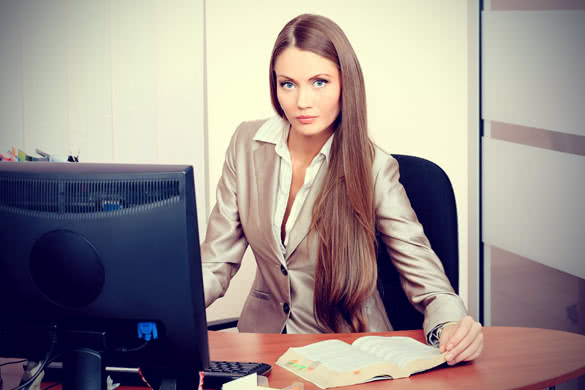 Beautiful-business-woman-is-working-at-the-office.jpg