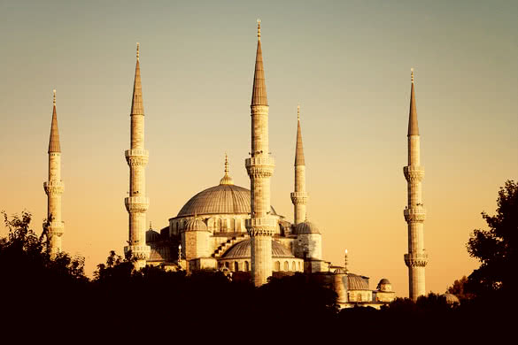the blue mosque in sunset view