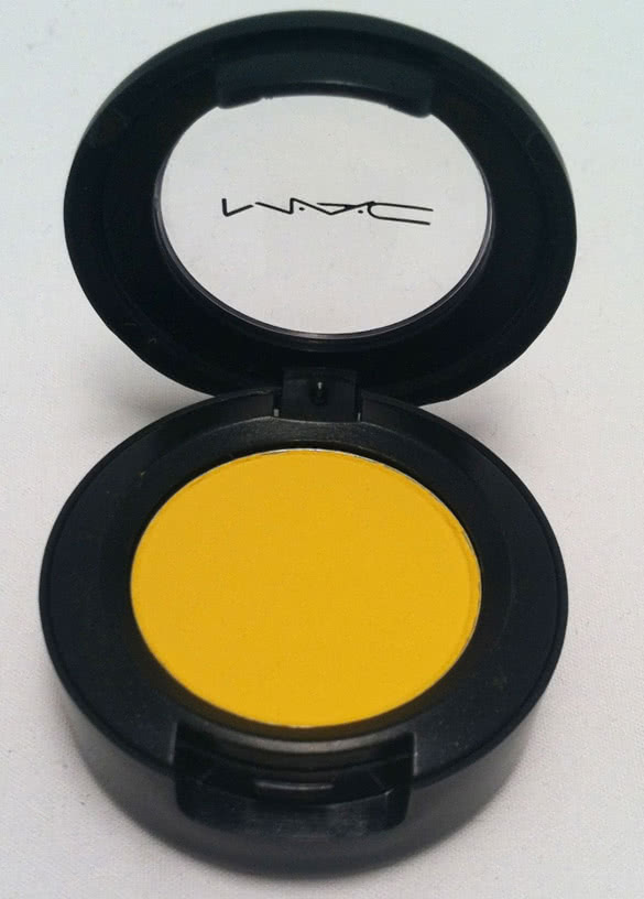 MAC Eyeshadow in Chrome Yellow
