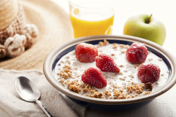 Healthy breakfast with muesli and fruit