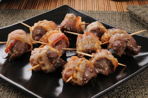 Beef tip appetizers wrapped in bacon