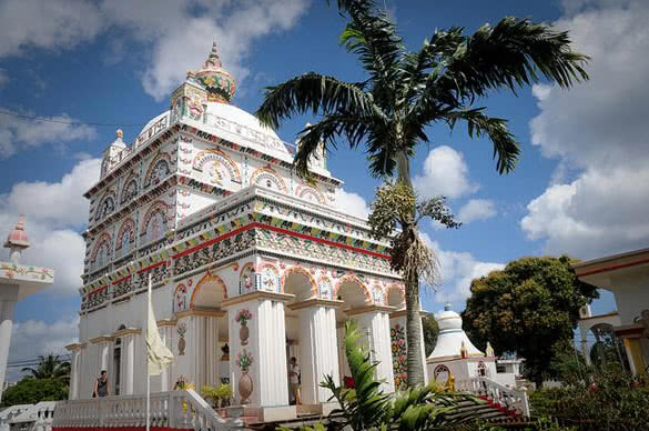 Triolet's Maheswarnath Mandir is a must-see entry in the list of places to see in Mauritius