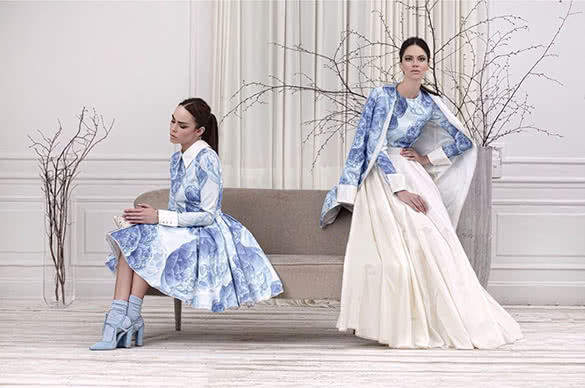 Mihano-Momosa-model-in-blue-white-dress