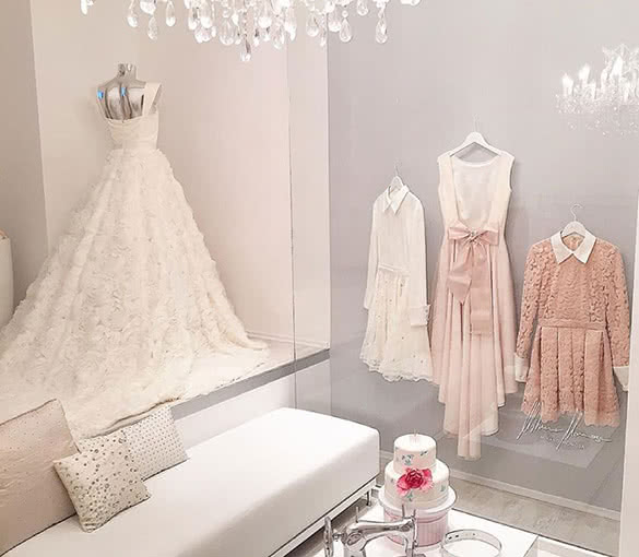 Mihano-Momosa-pink-and-white-dresses