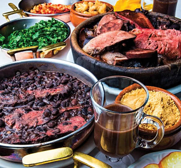 brazilian-traditional-food-Feijoada-pork-and-beans3