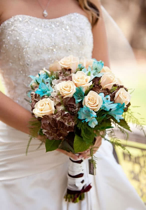 Alstroemeria-teal-wedding-flowers