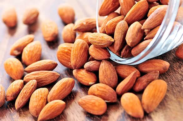 almonds-in-the-bowl