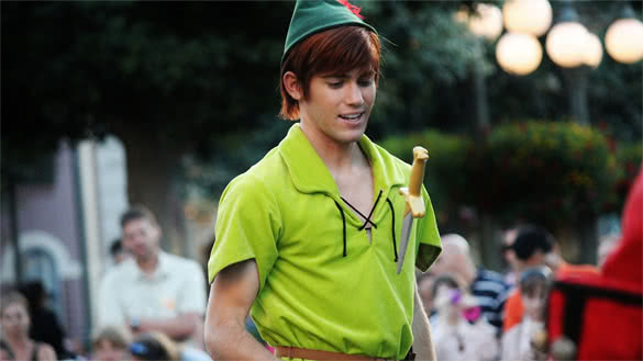 cute-boy-in-peter-pan-costume