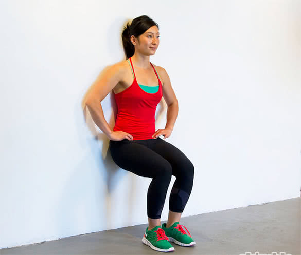 fitness-woman-wall-sit