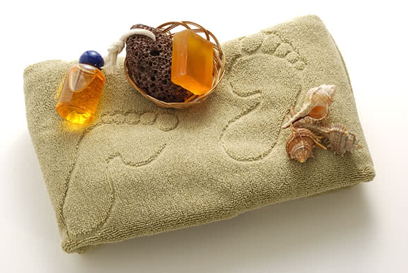 foot-spa-set-with-towel-and-soap
