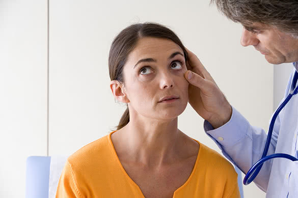 girl-with-anemia-at-the-doctor