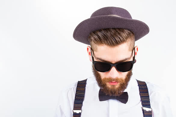 hipster-man-with-beard,-hat-and-sunglasses