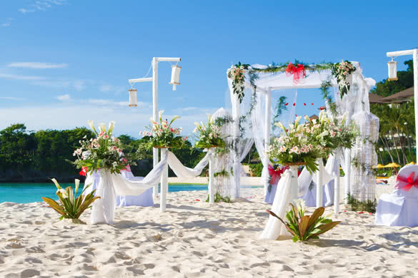 wedding-arch-and-set-up-on-beach