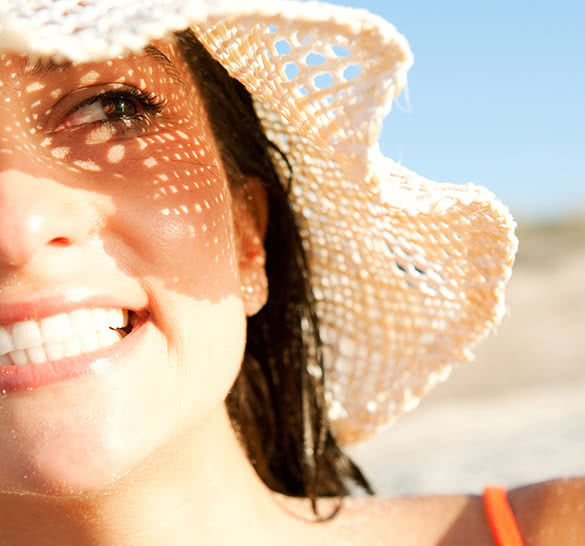 woman-protecting-from-the-sun