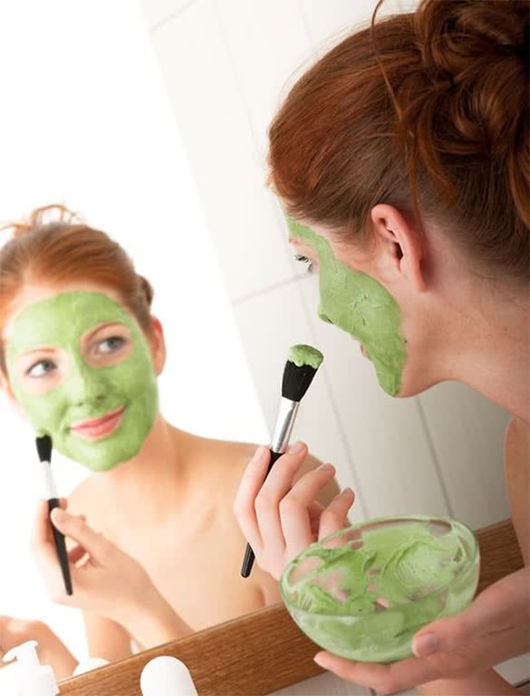 woman-with-face-mask