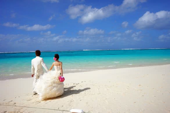 Stunning beach wedding