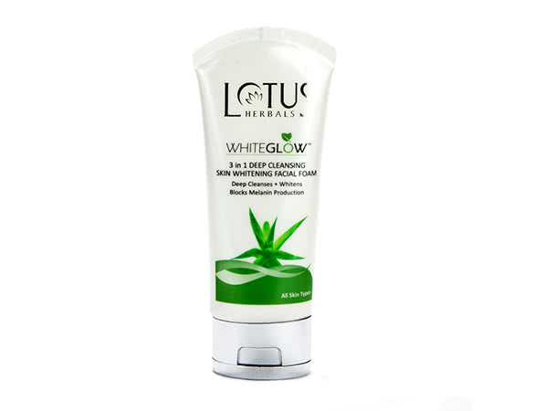 Lotus Herbals WhiteGlow Skin Whitening Facial Foam