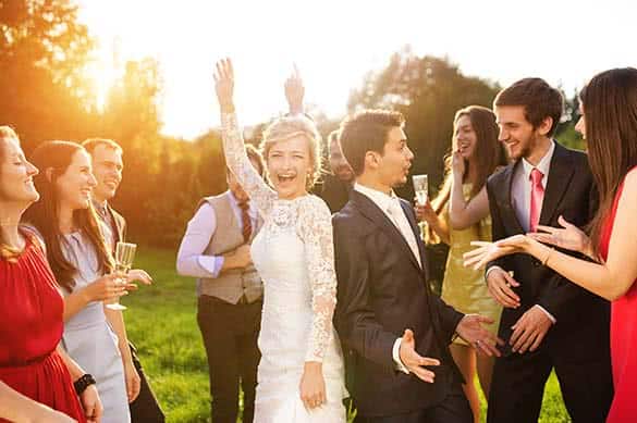 people dancing at the wedding