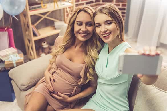 selfie with a pregnant friend