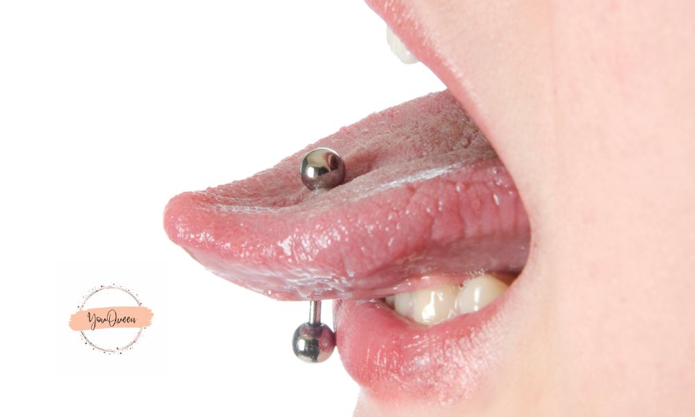 6 Signs of a Tongue Piercing Infection 